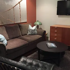 Apartment Modern In Beautiful Kitsilano, Vancouver