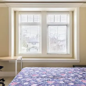 Homestay Mike's Luxury House, Vancouver