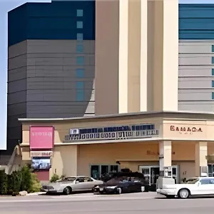 מלון Tower At Fallsview ****