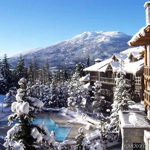 מלון Blackcomb Springs By Clique ****