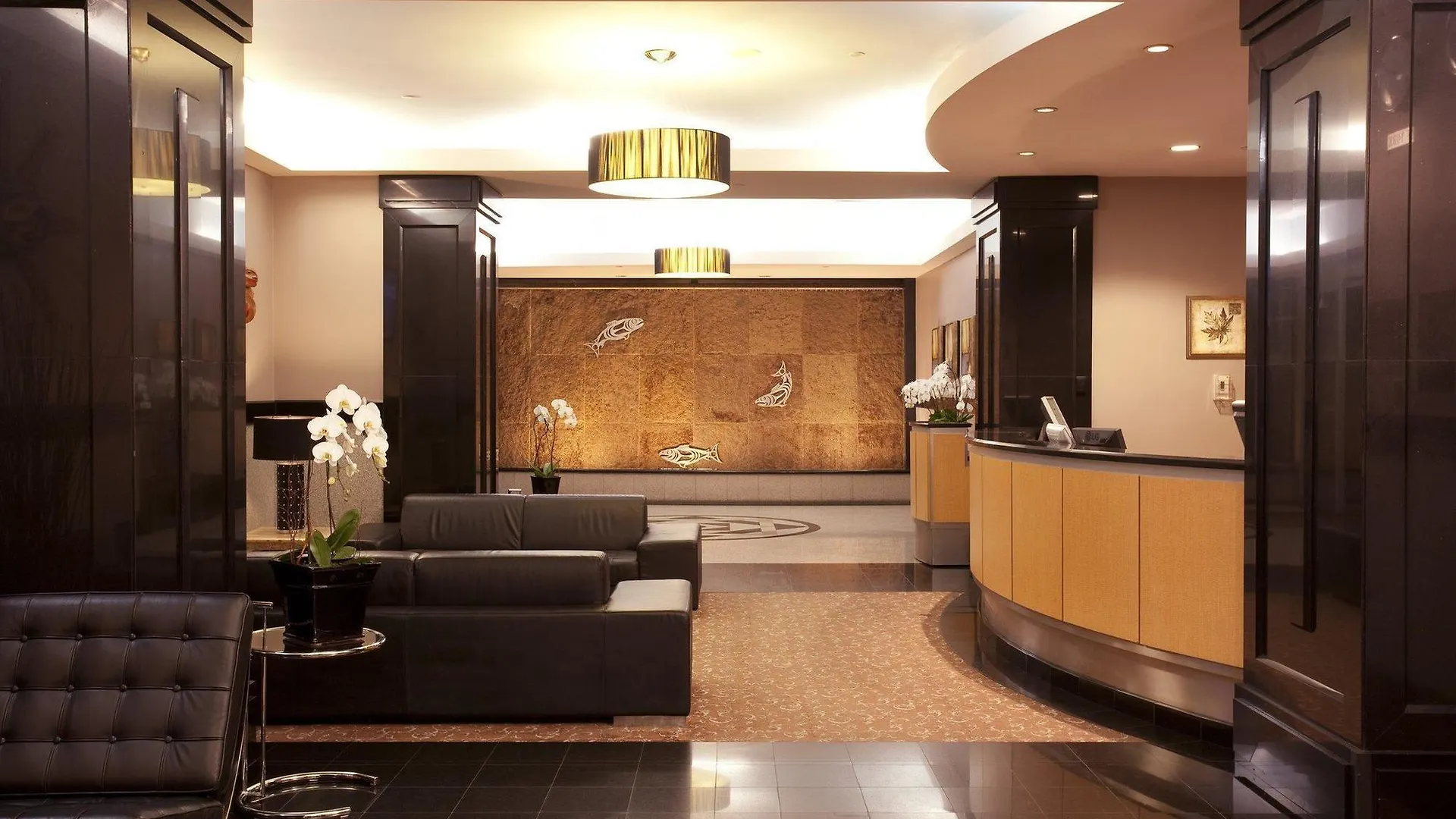 Carmana Hotel & Suites Vancouver